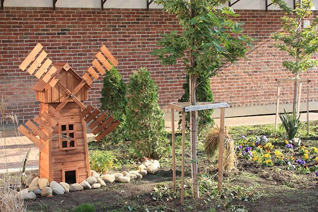 Лучшие дворы Краснодара получили подарки от LETTO